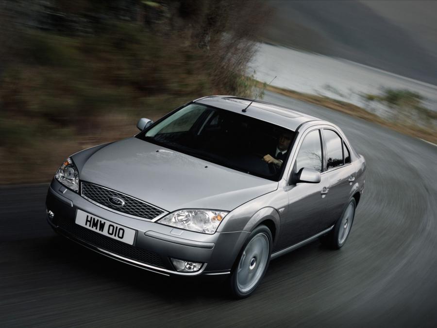  Ford Mondeo Hatchback 2004 года  (фото 9 из 17)